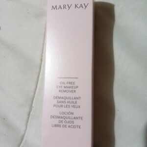 Mary Kay Oil- Free Makeup Remover